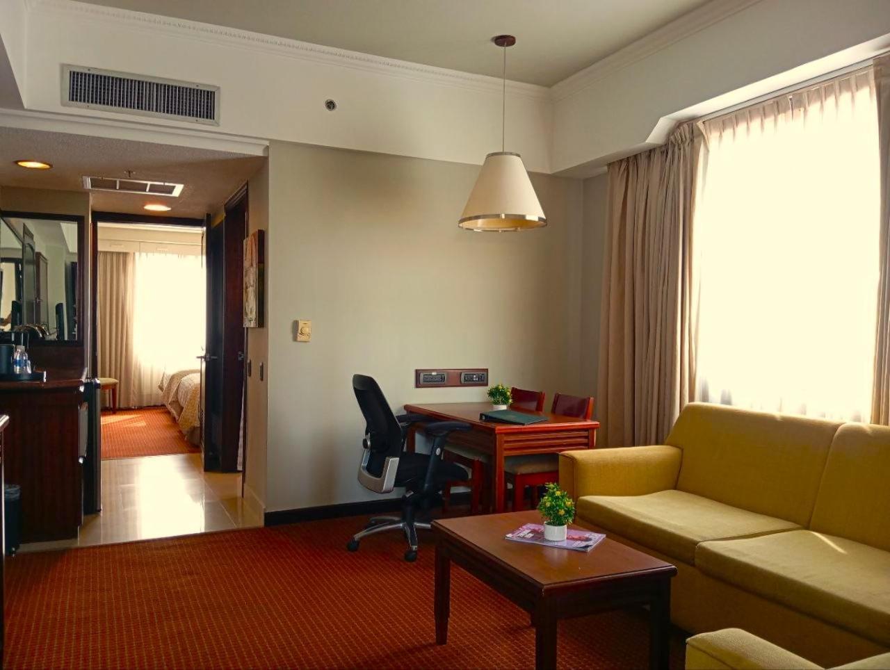 Executive Suites Valencia Exterior photo