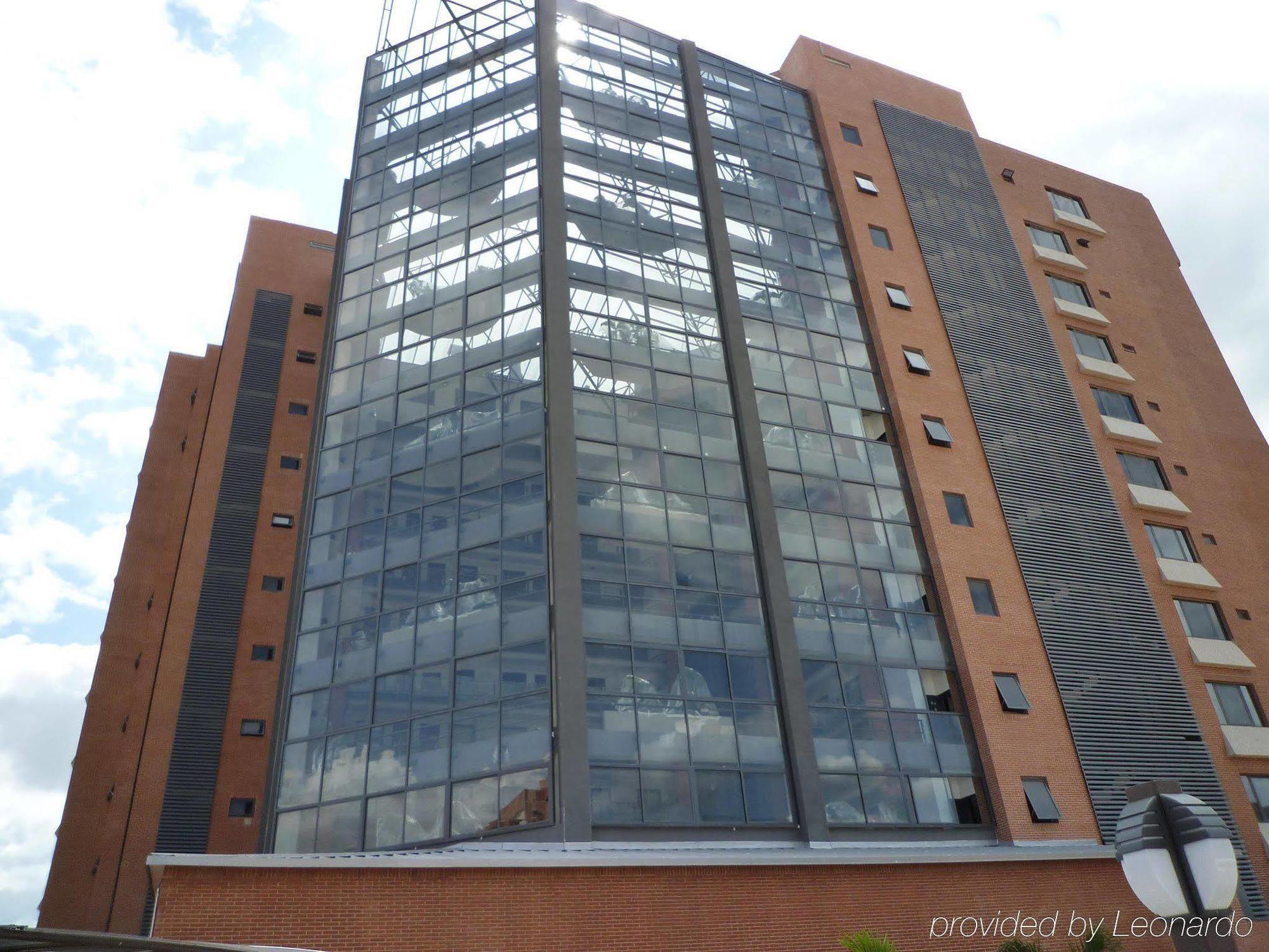 Executive Suites Valencia Exterior photo